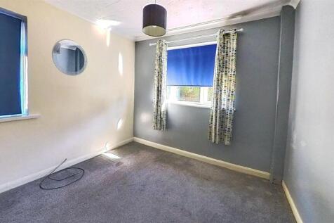 3-Beverley-Rd-Bedroom 1.jpg