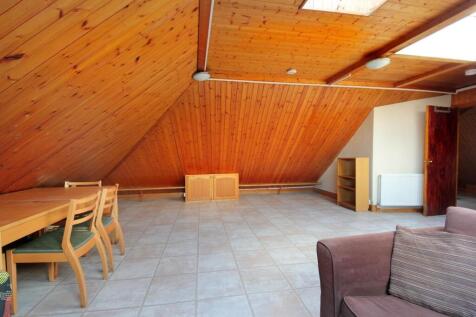 GV- F5 - 17 Rosemont Rd (6).jpg