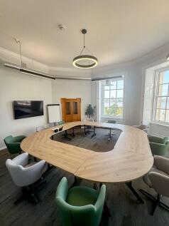 Corner Boardroom