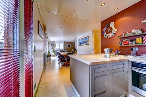 Property Image 8