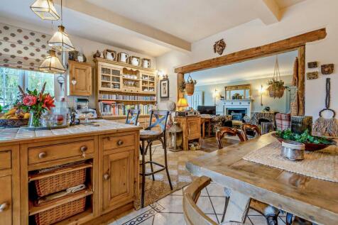 8625116-interior15-800.jpg