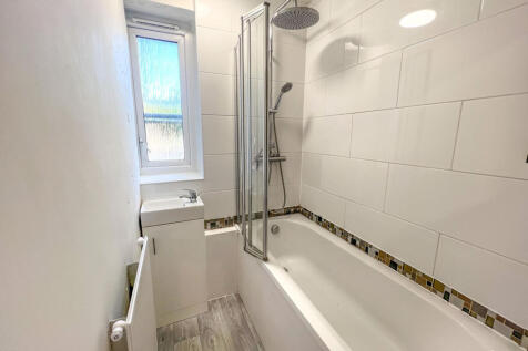 BATTEN28437305-09-2025__21-11-19_IMG_9531_edite...