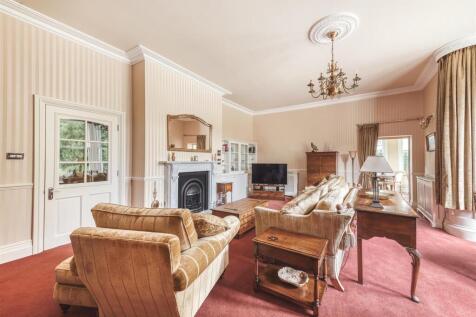 Stunning Drawing Room