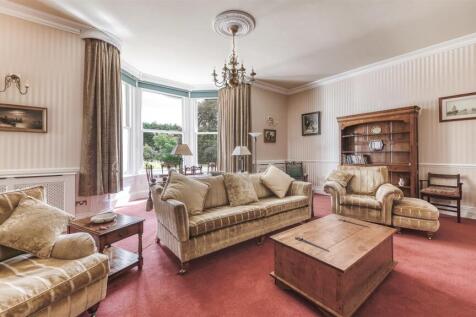 Stunning Drawing Room