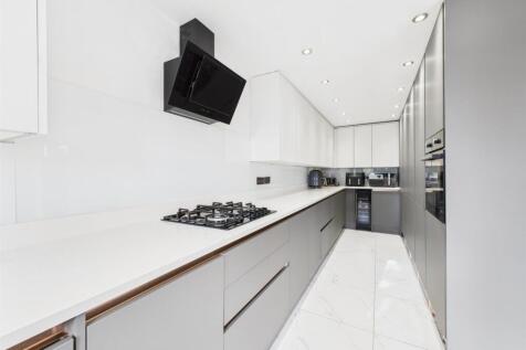 Quality Fitted Kitchen