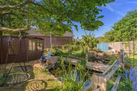 Garden to rear