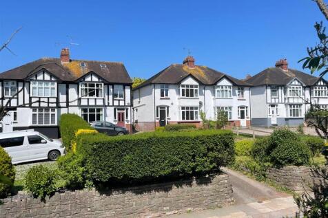 Elevated Street Scene