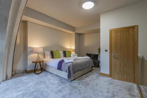 St James Church 3-13.jpg