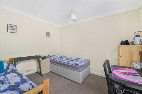 Bedroom flat 1