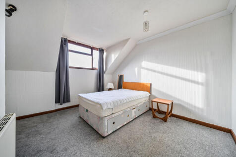 1373466-12-690c81...