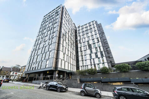 e281009a-ceb0-43a...