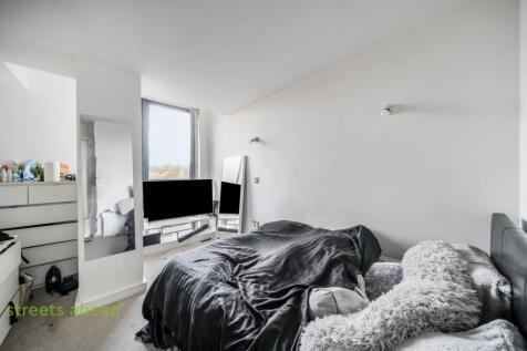 4f808bcb-6ad6-481...