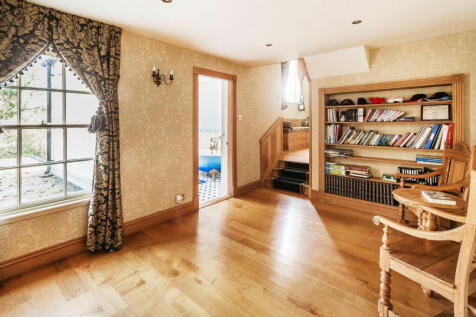 Property Image 19