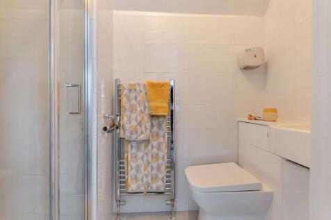 Annexe En-Suite Shower Room