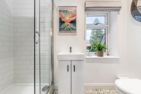 Bedroom Two En-Suite