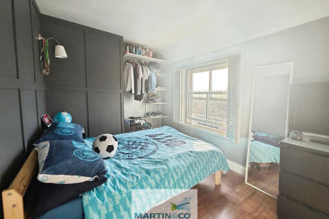 50ab323b--43F4-A9...