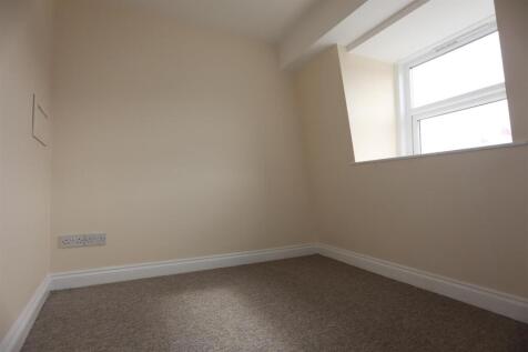 TFF 78 St Georges Road bed2.JPG