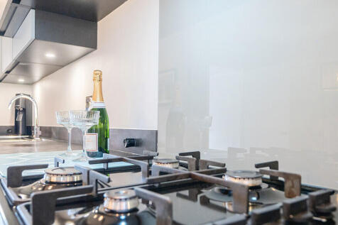 1345741-6-68b0251...