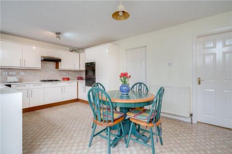 Light &amp; Spacious