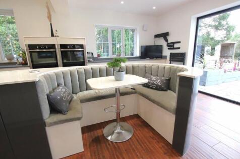 Dining Kitchen/Family Room