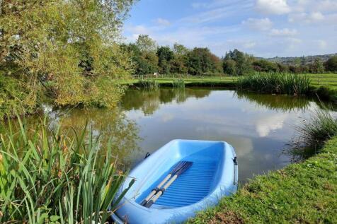 Coarse Fishing Lake 
