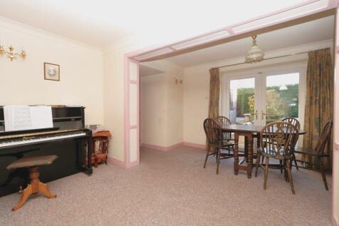 Farmhouse - Dining Area