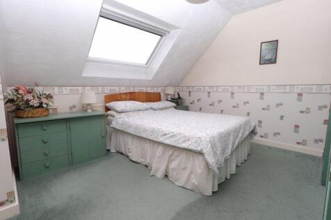 Master Bed En-Suite 