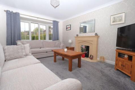 Bay Fronted Lounge 