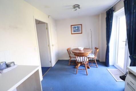 KITCHEN DINING AREA