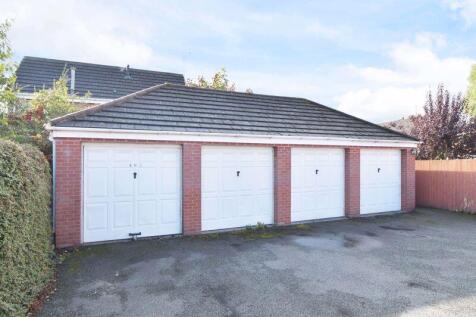 ATTACHED GARAGE (SECOND FROM RIGHT)