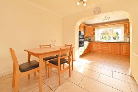 OPEN PLAN KITCHEN/DINER
