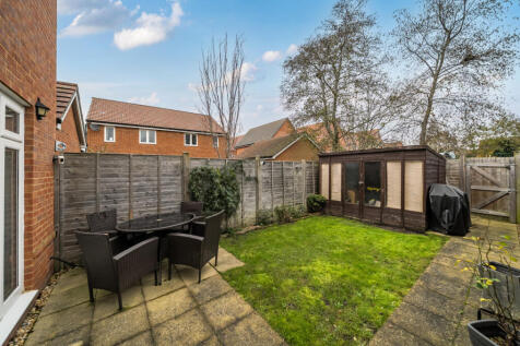 1389023-5-693af92...