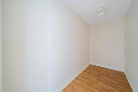 1395615-13-695b97...