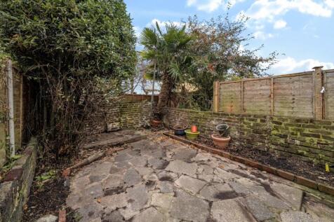 1395161-8-694aa08...