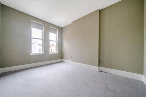 1354348-6-68c1afa...