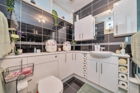 1359205-5-68d548d...