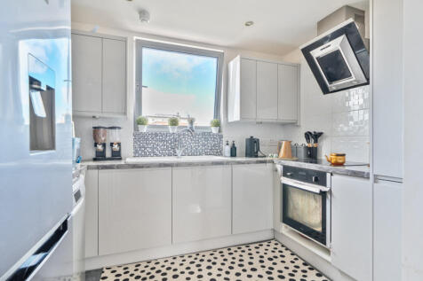 1317243-12-685ec5...