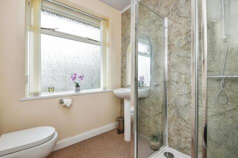 Family Shower Room