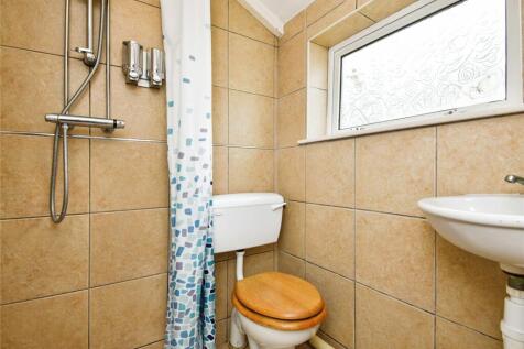 Gf Shower Room