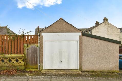 Garage /Outbuilding