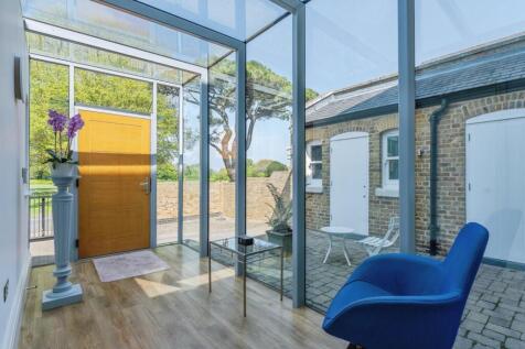 Entrance Porch