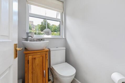 Principle Bedroom Wc