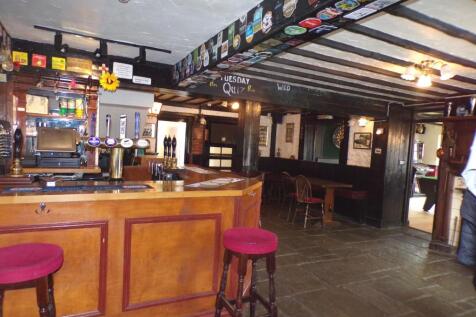 Main Bar area &amp; seat