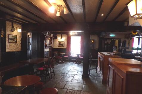 Main Bar area &amp; seat