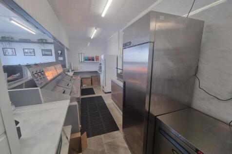 Kitchen and Shop Fro