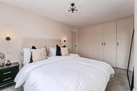Bed 1