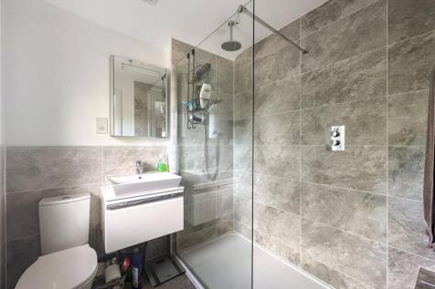 Bedroom Two En-Suite