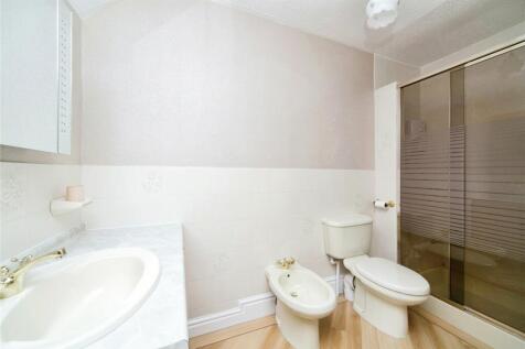 Ensuite Bed One