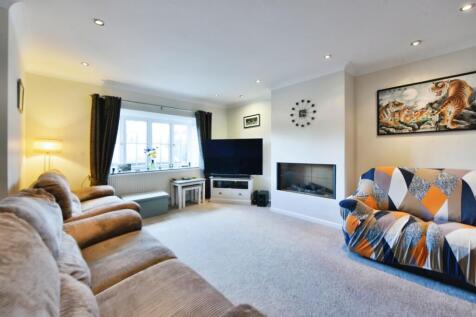 Formal Lounge