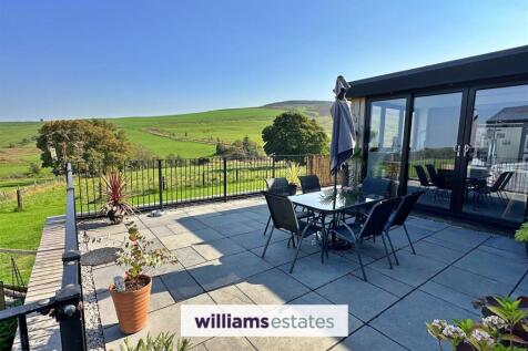 Outdoor Seating Area